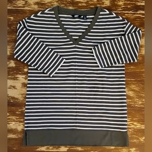 LANDS' END-NWOT-Women's Three Quarter Length Sleeve Waffle V-Neck Tunic.